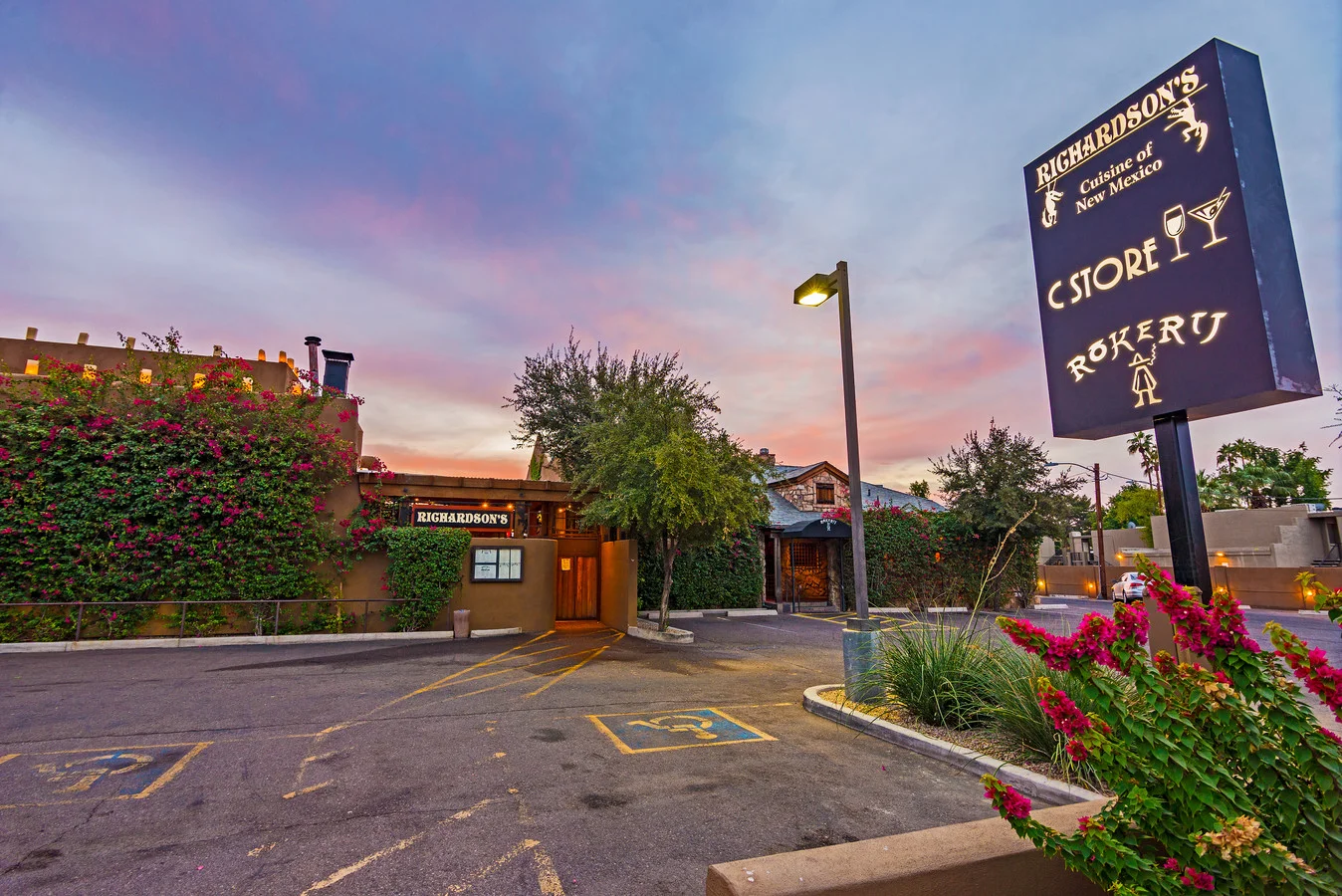 Richardson’s exterior at sunset on North 16th Street